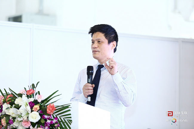 NG体育集团董事长、首席研究员杨冰之先生于4月27日在NG体育互联举办的“大型企业数据资产与主数据管理研讨会”上进行演讲