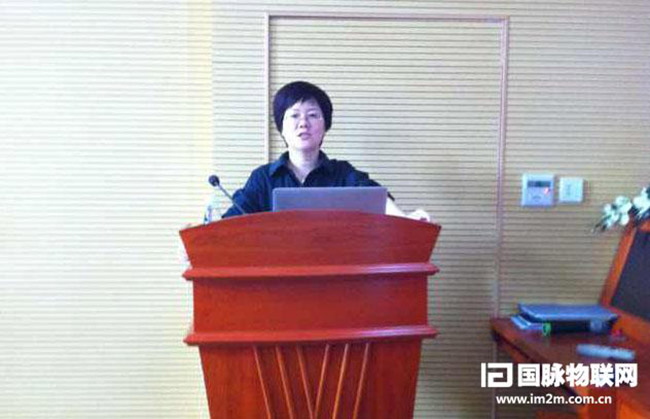 北京NG体育互联信息顾问有限公司总经理郑爱军受邀参加典礼仪式，并作"新媒体与网站发展新趋势"专题培训