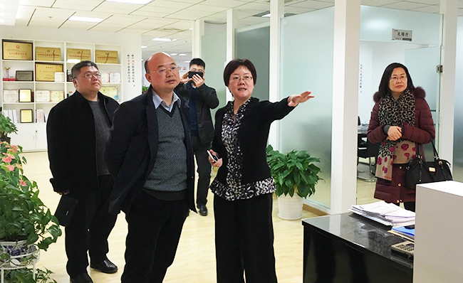 江西省信息中心主任金俊平莅临北京NG体育考察指导，NG体育互联总经理、首席规划师郑爱军予以热情接待。